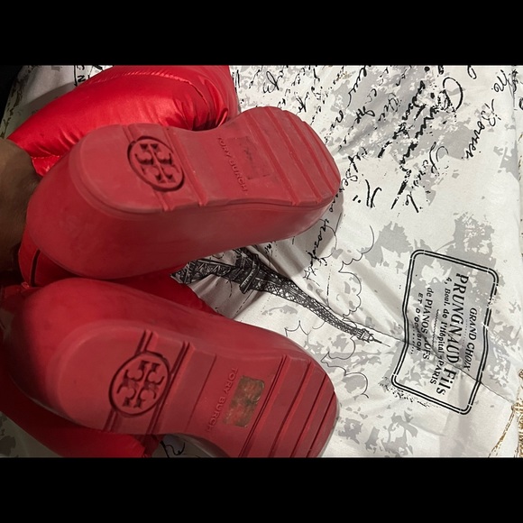 Tory Burch puffer boots - Picture 6 of 10